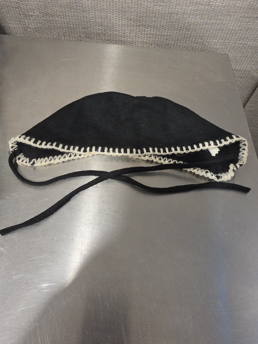 Vintage Miss Pat 100% Wool Black Triangle Hair Scarf Bandana Crochet Trim Bonnet